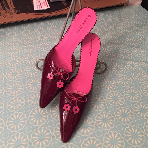 Isabella Fiore Shoes - NWOT - 💯% Authentic 💋 Isabella Fiore Mules 💋