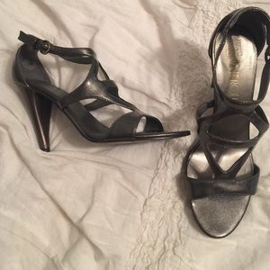 Silver Via Neroli heels