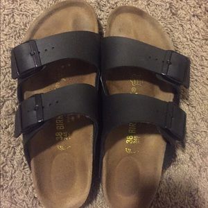 Barely worn black Birkenstocks