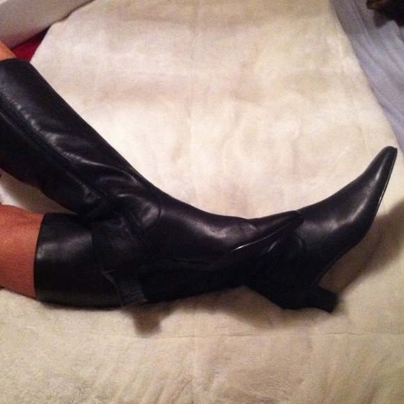 🆕✨Karen Scott leather boots. New!