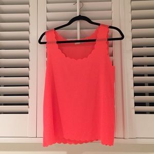 NWOT Pink scalloped tank top