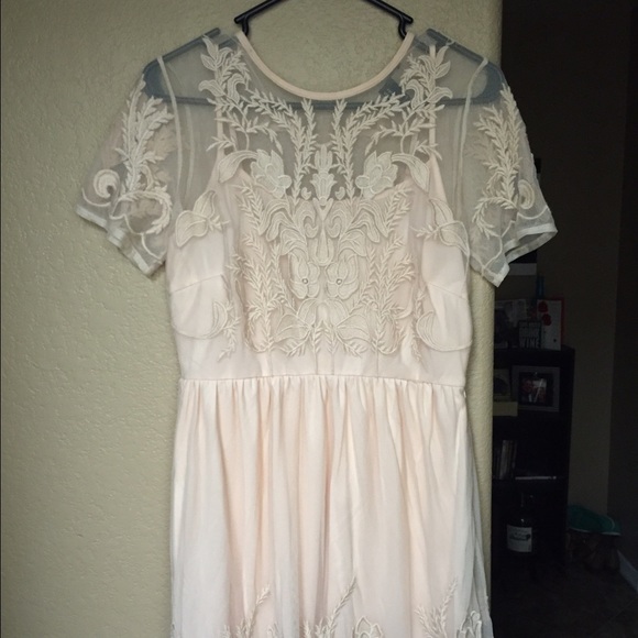 Light pink forever 21 lace dress