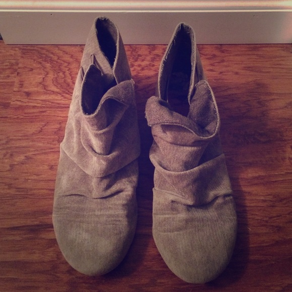 Gray Rocket Dog booties