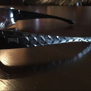 diamond plate sunglasses