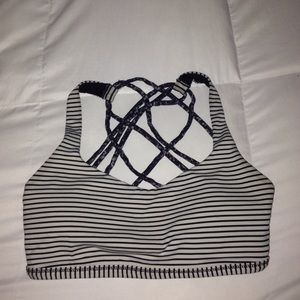 Lululemon sports bra