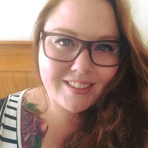 Meet your Posher, Sarah - Picture 1 of 1