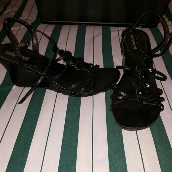 Shoes - Picture 1 of 1