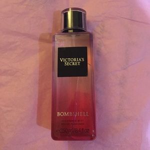 Victoria's Secret Bombshell Fragrance Mist