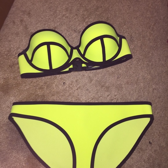Triangl swim