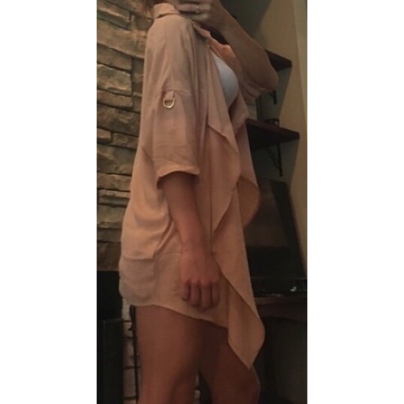 • Flowy Light Pink/Tan Cardigan • - Picture 2 of 4