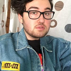 Meet your Posher, Max