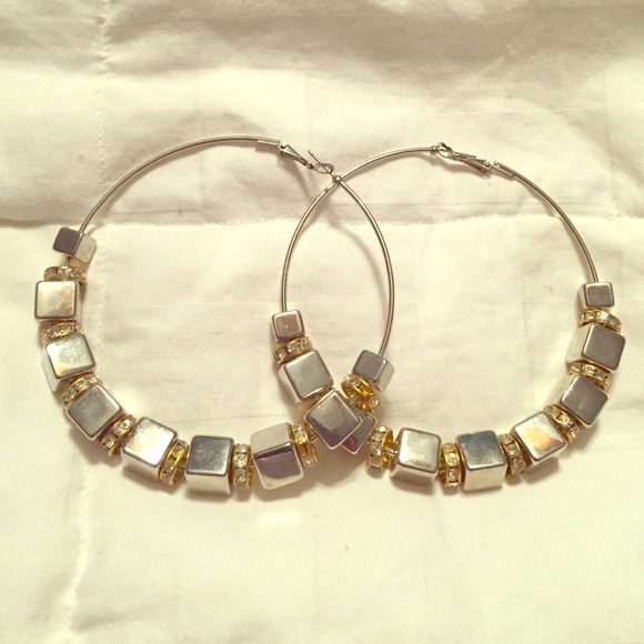 Hoops - Picture 1 of 1