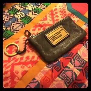 Marc Jacobs Classic Q Key Pouch in Faded Aluminum