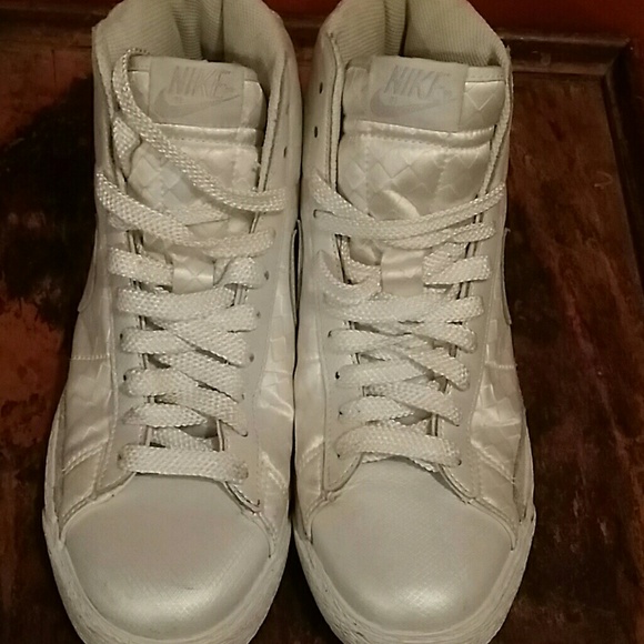 nike quarter top shoes