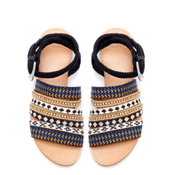 Rare ZARA fabric ethnic embroidery flat sandal