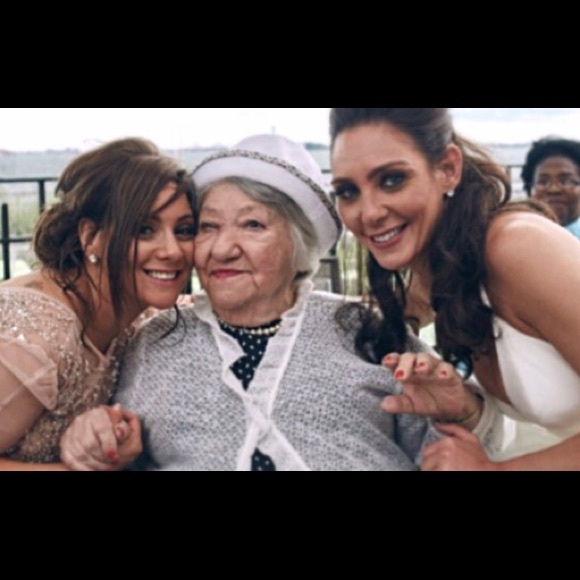 Meet Posher Georgia SPREAD LOVE IT'S THE BKLYN WAY - Picture 3 of 4