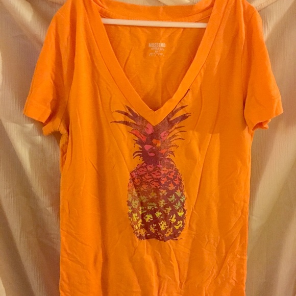 Pineapple t-shirt