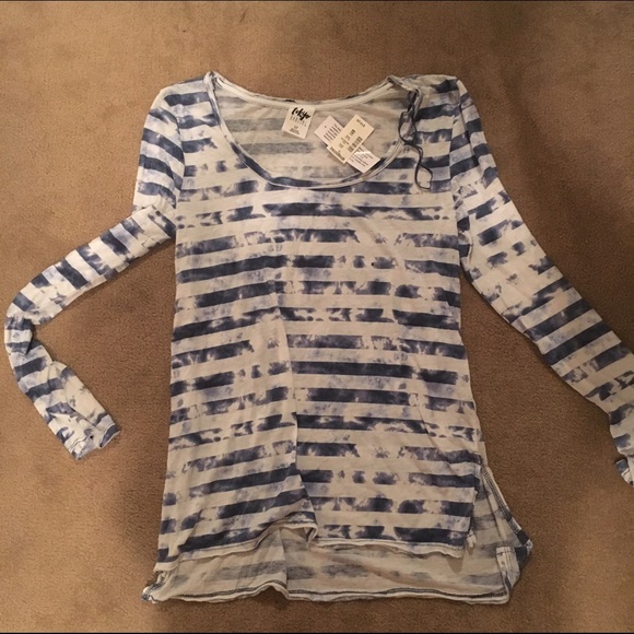 Aeropostale blue and white tie die long sleeve