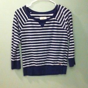Hollister 3/4 quarter top