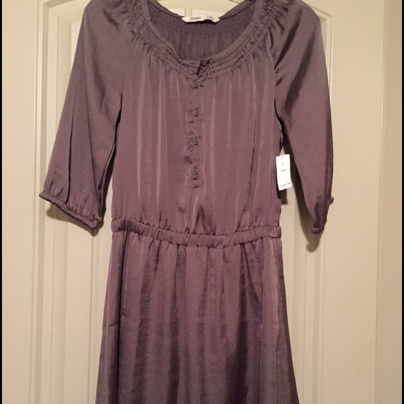 Gray Old Navy dress.
