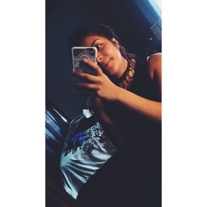 Meet your Posher, Selene