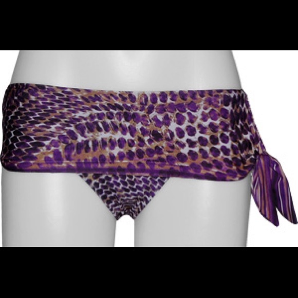 BECCA "On The Prowl" bikini bottom 1 HRSALE