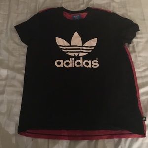 Oversized Adidas with red