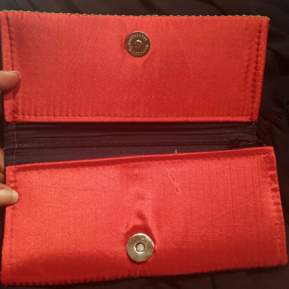 ๐2/$15 Beautiful wallet/ clutch - Picture 2 of 4