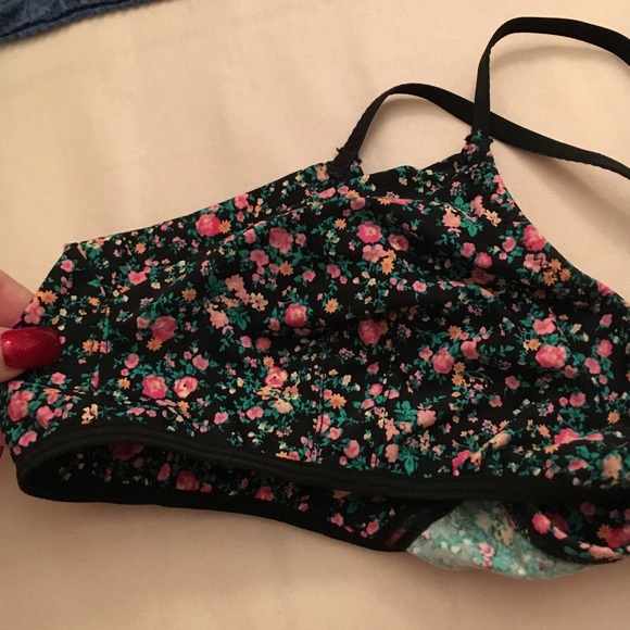 Two bralettes - Picture 2 of 3