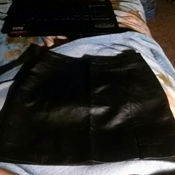 Maxima  wilsons black Leather skirt