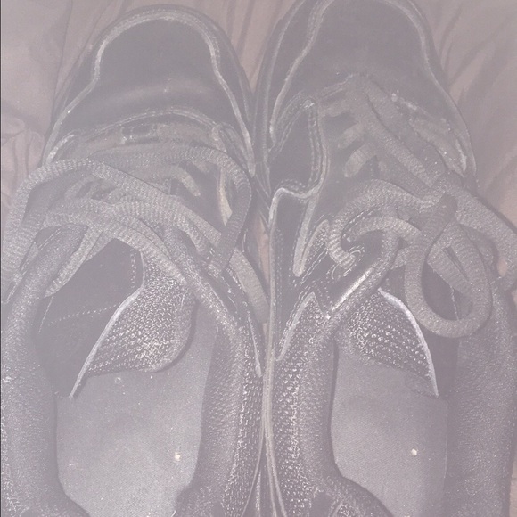 Slip resistant shoes
