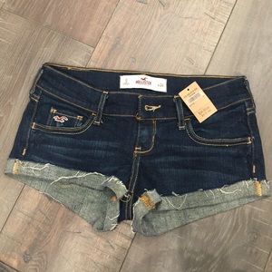 *NEW* Hollister chic denim shorts