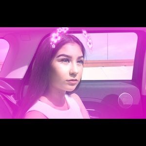 Meet your Posher, Daniela