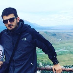 Meet your Posher, Ajdin