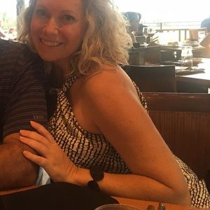 Derek Lam fun in the sundress! Great 4 dress up!