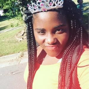 Meet your Posher, Daisja