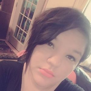 Meet your Posher, Demika