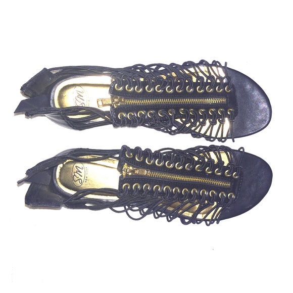 Black Strappy Sandal!