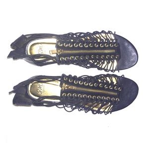 Black Strappy Sandal!