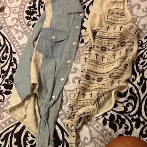 Shirt bundle ONLY $13 hot buy for teens👛🕶👜