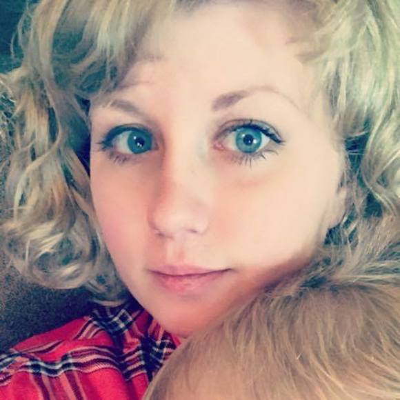 Meet your Posher, Stephanie - Picture 2 of 2