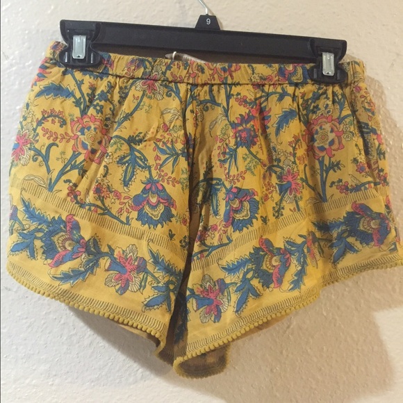 Zara shorts size XS NWT