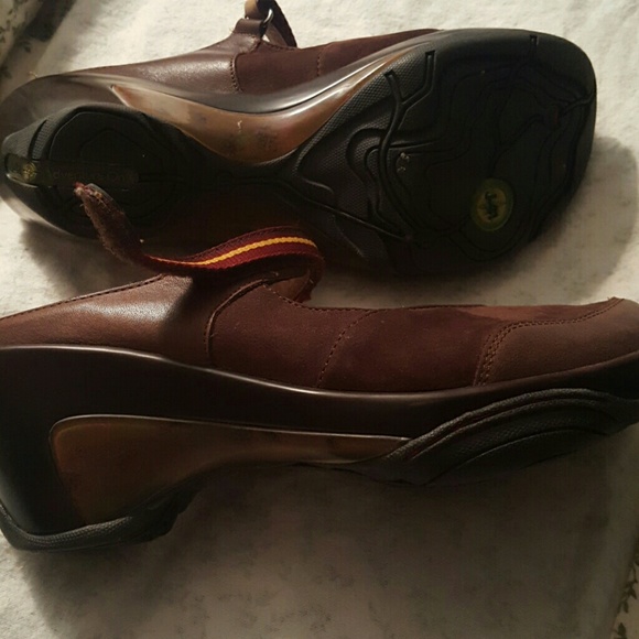 J 41 Adventure On clogs - Picture 3 of 4