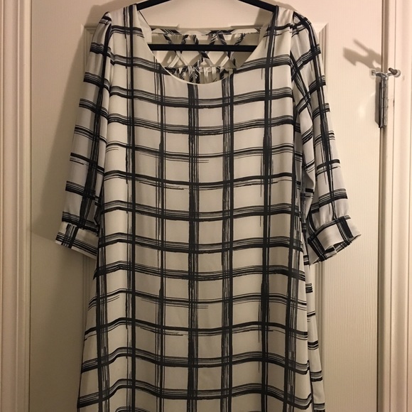 Flowing black & white dress