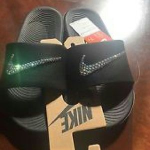 Nike flip flops