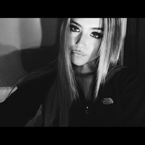 Meet your Posher, Evelen