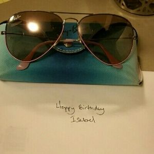 Purple Ray-Ban aviators