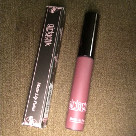 Girlactik liquid lipgloss in divine