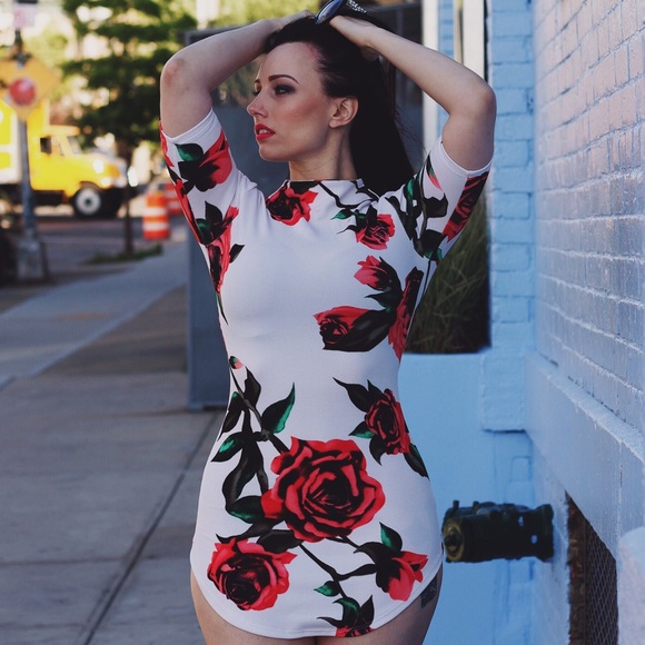 Dress worn once for photo shoot as seen - Picture 1 of 2