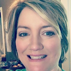 Meet your Posher, Laurie